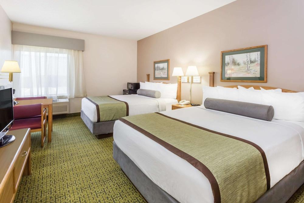 Days Inn & Suites By Wyndham Μάντισον Εξωτερικό φωτογραφία