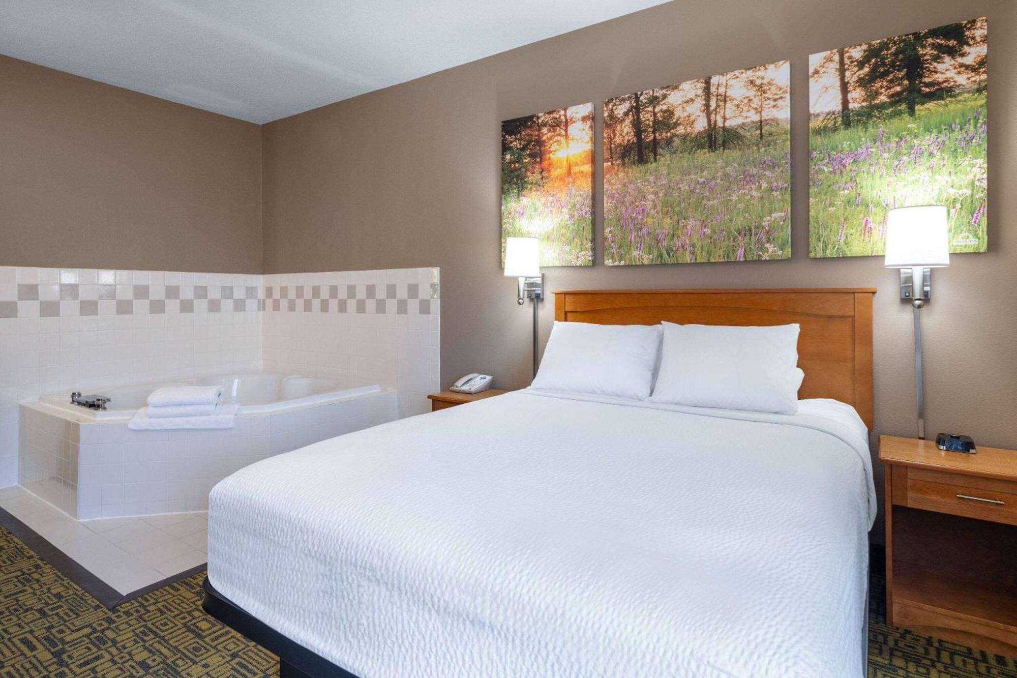 Days Inn & Suites By Wyndham Μάντισον Εξωτερικό φωτογραφία