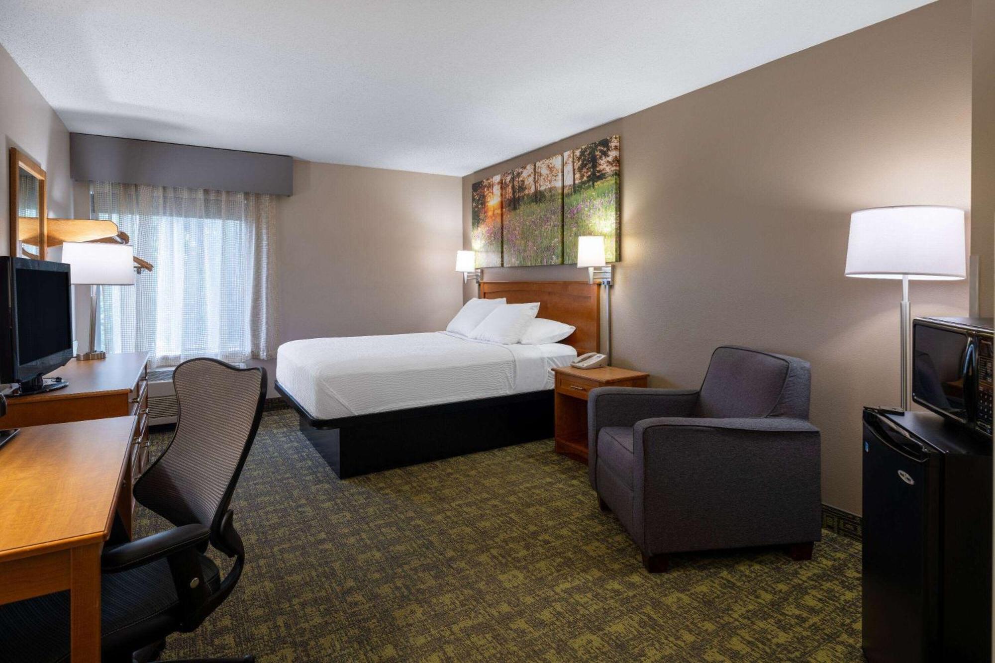 Days Inn & Suites By Wyndham Μάντισον Εξωτερικό φωτογραφία