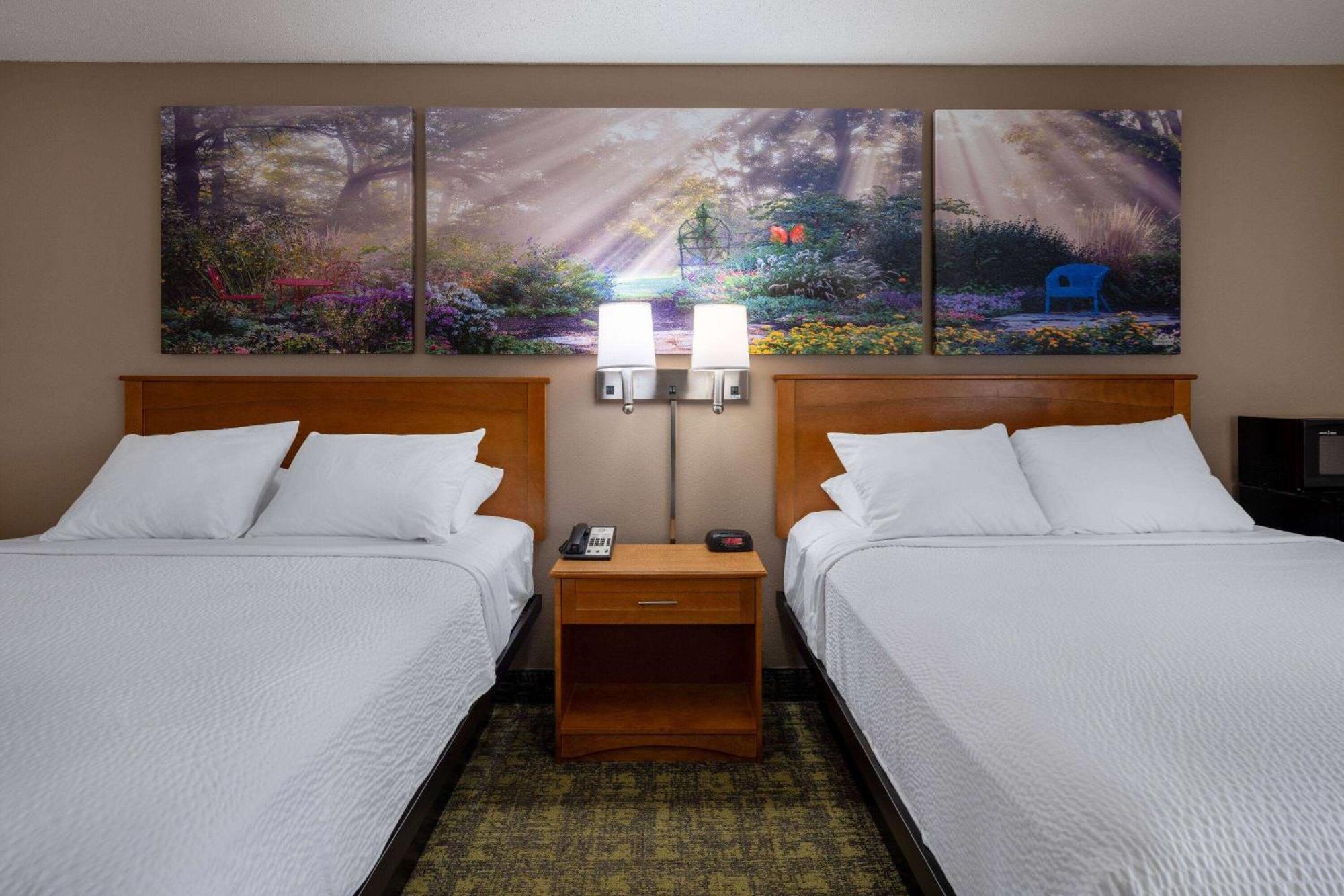 Days Inn & Suites By Wyndham Μάντισον Εξωτερικό φωτογραφία