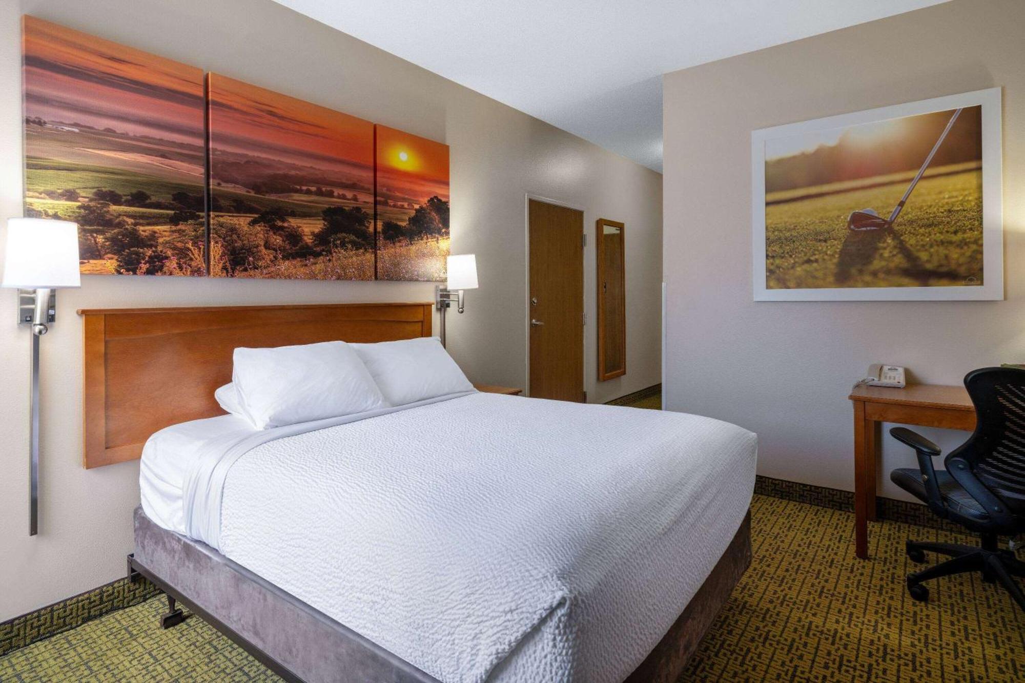 Days Inn & Suites By Wyndham Μάντισον Εξωτερικό φωτογραφία